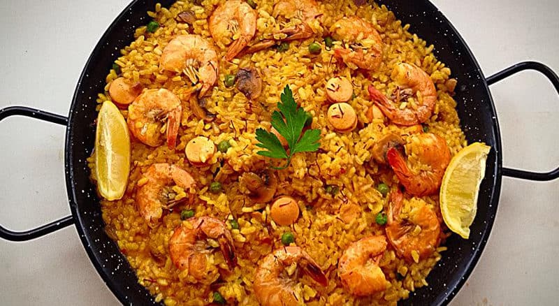 Tradiční španělské jídlo Paella