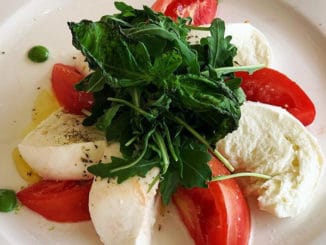 Caprese: lehký salát z Kampánie, který může být součástí zdravého jídelníčku