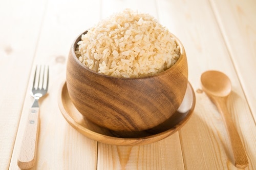 Hnědá rýže je nutričně výrazně hodnotnější než bílá