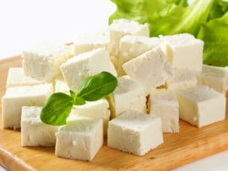 Sýr feta se dosti liší od balkánského sýra. Může vám pomoci dostat se do formy