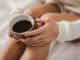 Kávu na lačný žaludek raději nepijte. Vědci prozradili, jak může vašemu tělu ublížit