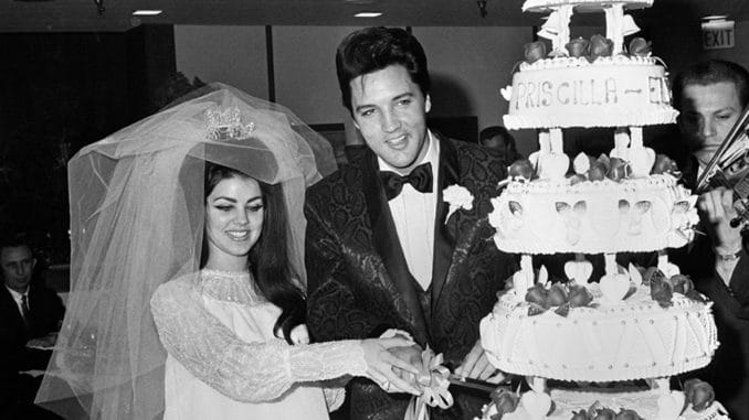 Svatební dort Elvise Presleyho stál víc než auto