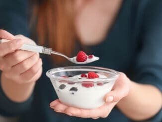 Jogurty mají na tělo blahodárný vliv. Dokonce usnadňují hubnutí
