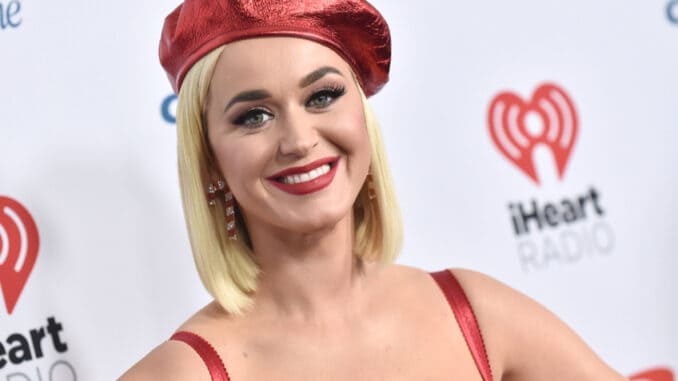 Katy Perry se udržuje fit díky pětifaktorové dietě. Její další stravovací rituály jsou dost neobvyklé