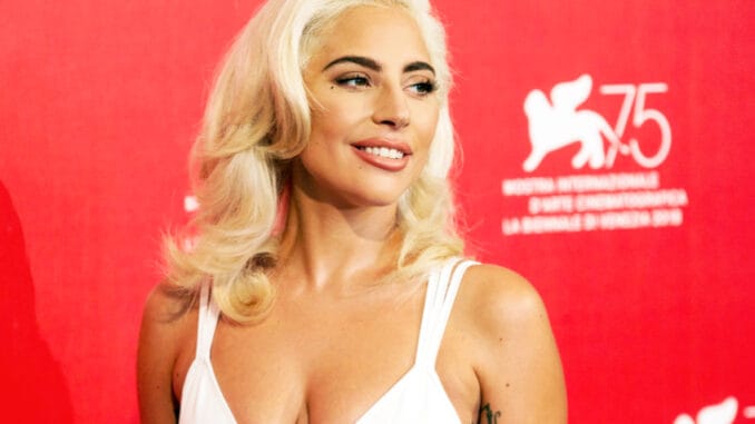 Lady Gaga promluvila o svém nízkém sebevědomí a šikaně. Takto porazila bulimii