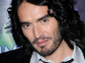 Co má sexuální obtěžování společného s bulimií? Hodně, své o tom ví i Russell Brand