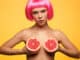 Vznikají spekulace o tom, zda grapefruit snižuje riziko rakoviny prsu. Vědci se v názorech rozcházejí