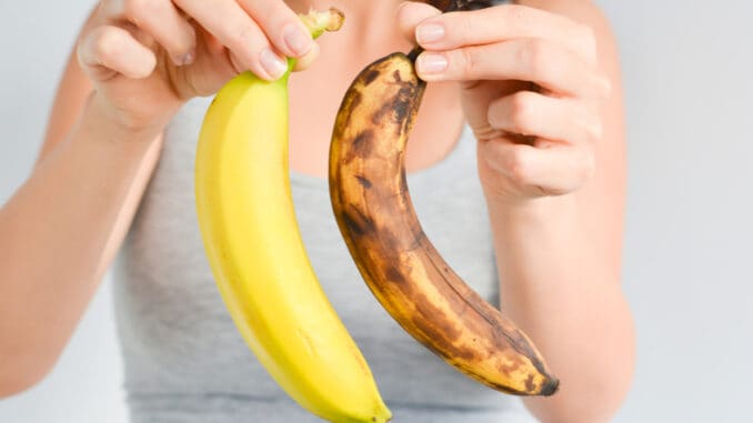 Začínají vám banány tmavnout? Neplýtvejte jídlem a zkuste je zamrazit