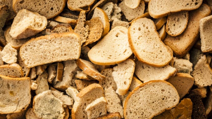 Starý chléb nevyhazujte: Existuje řada způsobů, jak jej můžete zužitkovat