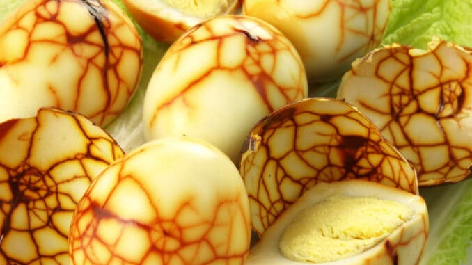 Čínská vejce panenských chlapců: Vyhlášená pochoutka s recepturou starou stovky let. Moč chlapců jako nenahraditelná komodita