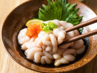 Shirako: Vak plný rybího semene. Podivná japonská pochoutka získávaná z genitálií mrtvé ryby