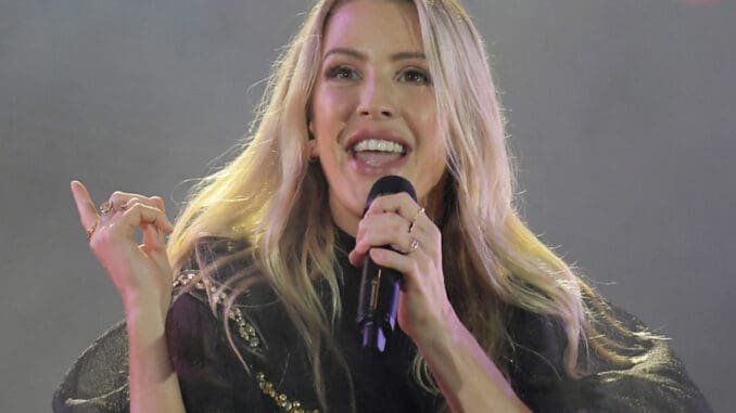 Zpěvačka Ellie Goulding je velkou milovnicí smoothies. Maso k životu nepotřebuje