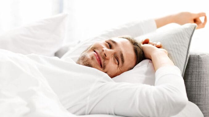 Kvalitní spánek je nutné podpořit správným jídlem. Jaké to je?