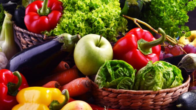 Rostlinná strava má pozitivní vliv na hladinu cholesterolu. Snižuje krevní tlak a posiluje srdce