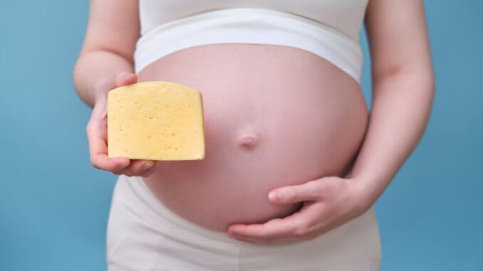 Jaké sýry si lze bez rizika dopřát během těhotenství