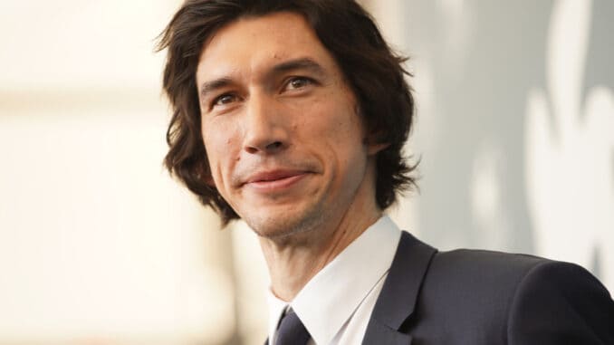 Adam Driver se vzdal svých vytesaných svalů: Kvůli roli ve filmu přibral desítky kilogramů