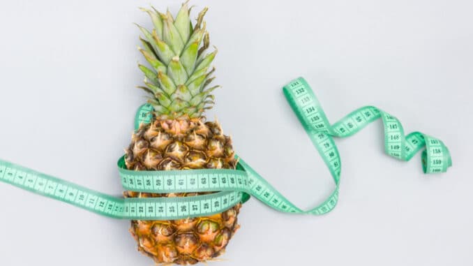 Dieta na tento týden: Pětidenní ananasová dieta slibuje rychlý úbytek hmotnosti