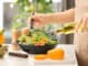 Dieta s olivovým olejem: Nahrazení sacharidů za potraviny bohaté na MUFA. Kalorický deficit vede ke snížení hmotnosti