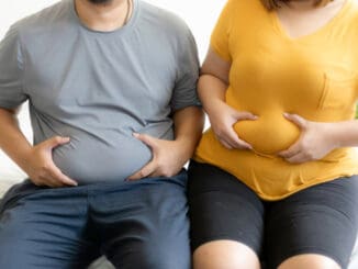 Proč ženy během karantény přibraly více než muži. Vinu nese i domácí výuka dětí