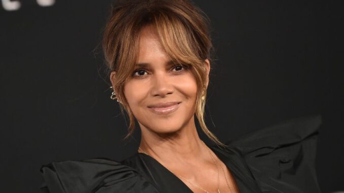 Díky keto dietě vypadá Halle Berry o dvacet let mladší