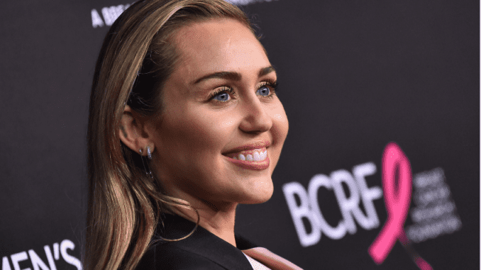 Miley Cyrus je ve skvělé kondici i díky způsobu stravování. Dbá na pravidelnost a režim