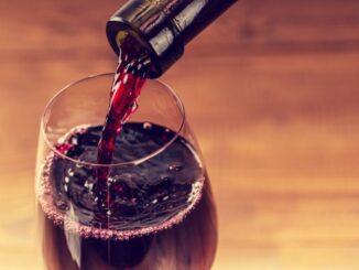 Nežádoucí účinky vína, které není dobré přehlížet. Může trpět i srdce