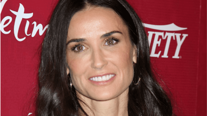 Demi Moore odhalila tajemství své dokonalé postavy. I v 60 letech se nebojí fotit v plavkách