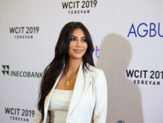 Kim Kardashian zhubla tak moc, že už jí visí i kůže. Na její pas není hezký pohled