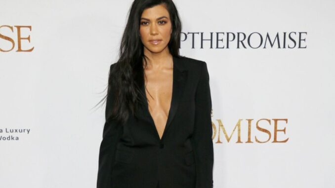 Kourtney Kardashian někteří fanoušci kritizují, že přibrala. Ona je ale konečně se svým tělem spokojená