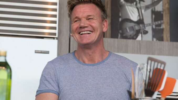 Gordon Ramsay vás naučí pořádně nakrájet česnek. Jeho technika je jednodušší než ta klasická