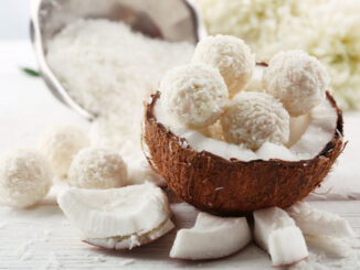 S přípravou kokosek vám mohou pomoci i vaše děti. Existuje mnoho variant, jak si je vychutnat