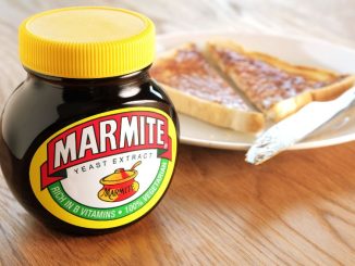 Marmite: Záhadná pomazánka, která rozděluje svět. Díky zdravotním benefitům ale stojí za vyzkoušení