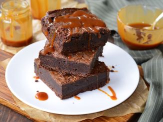 Brownies přelité domácím karamelem: Dovolte si zahřešit s tímto čokoládovým dezertem