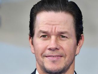 Dietu založenou na vývaru z kostí vyzkoušel i herec Mark Wahlberg. Zhubl 5 kilogramů za týden