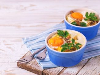 Vajíčka v kokotkách: Jednoduchá, rychlá a zdravá snídaně