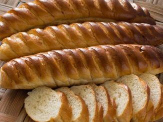 Vídeňský chléb: S přípravou tradičního pečiva vám pomůže pekáč a trochu vody