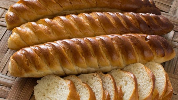 Vídeňský chléb: S přípravou tradičního pečiva vám pomůže pekáč a trochu vody