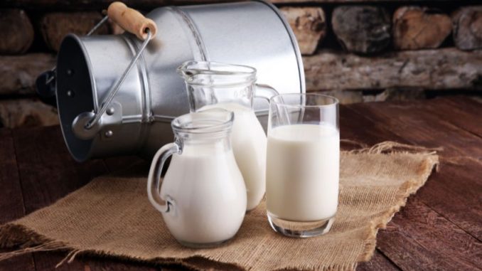 Syrové mléko: Trend, který může být nebezpečný. Pasterizace má své opodstatnění