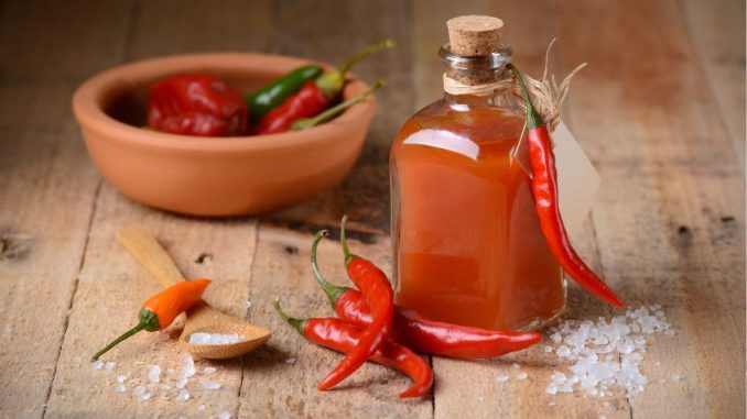 Tabasco: Pouhé tři ingredience daly vzniknout legendě mezi omáčkami