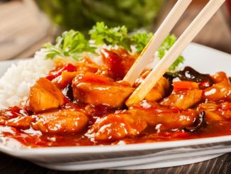 Historie čínské kuchyně sahá do 16. století před naším letopočtem. Chilli do ní přivezli až Evropané