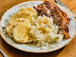 Historie české kuchyně: Původně se jedly levné a syté pokrmy, maso bylo pouze pro vyšší vrstvy