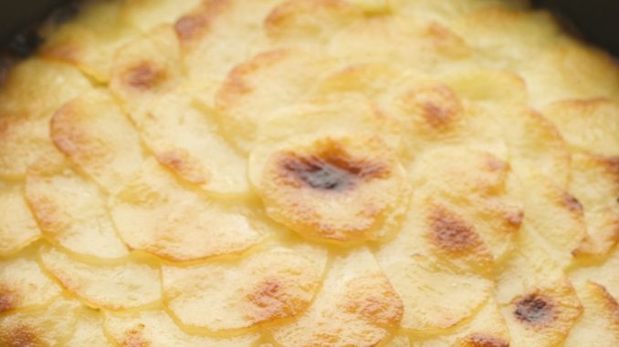 Pommes Anna: Jídlo, které nese pojmenování po kurtizáně z 19. století, vytvoříte velmi snadno