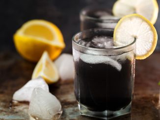 Colové nápoje mají na naše zdraví negativní vliv. Snadno si na nich vypěstujeme závislost
