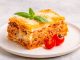 Lasagne sice nepatří k nejrychlejším receptům, na výsledku si ale o to víc pochutnáte