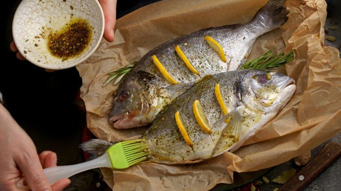 Ideální podzimní jídelníček? Hodně zeleniny, ovoce a pražma s česnekem