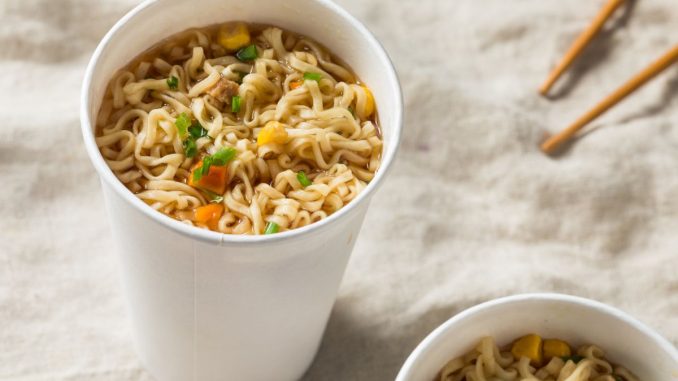 Test instantních čínských polévek: Za rychlou přípravu platíme zdravím