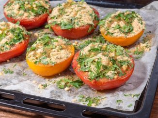 Udělejte si zdravý vegetariánský oběd s rajčaty, která pomáhají chránit před rakovinou i demencí