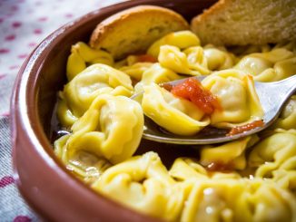 Tortellini_in_Brodo