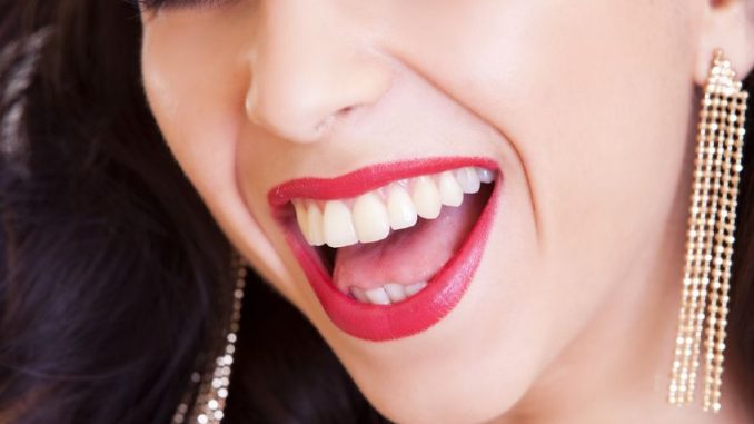 Mléčné výrobky jsou důležité pro zdraví vašich zubů. Nehtům pomáhají vajíčka a luštěniny