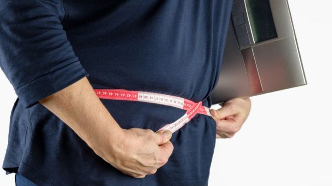 I zadržování vody může být příčinou nadváhy. Dodržujte zdravý režim a vyhnete se problémům